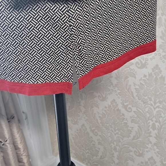 Talbots Size Medium Tunic Top Navy w Red/Cream Accents - Picture 4 of 10